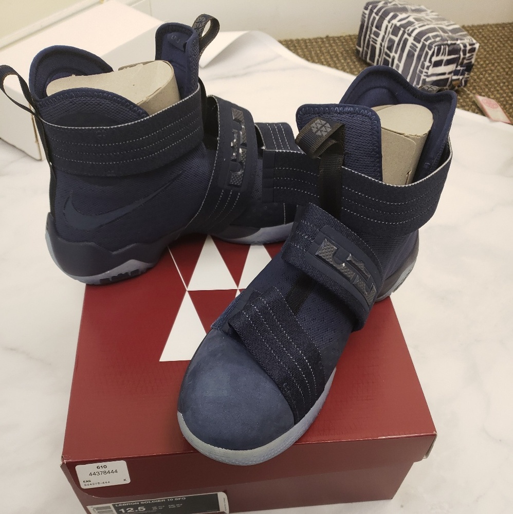 Nike Soldier 10 Lebron 12.5